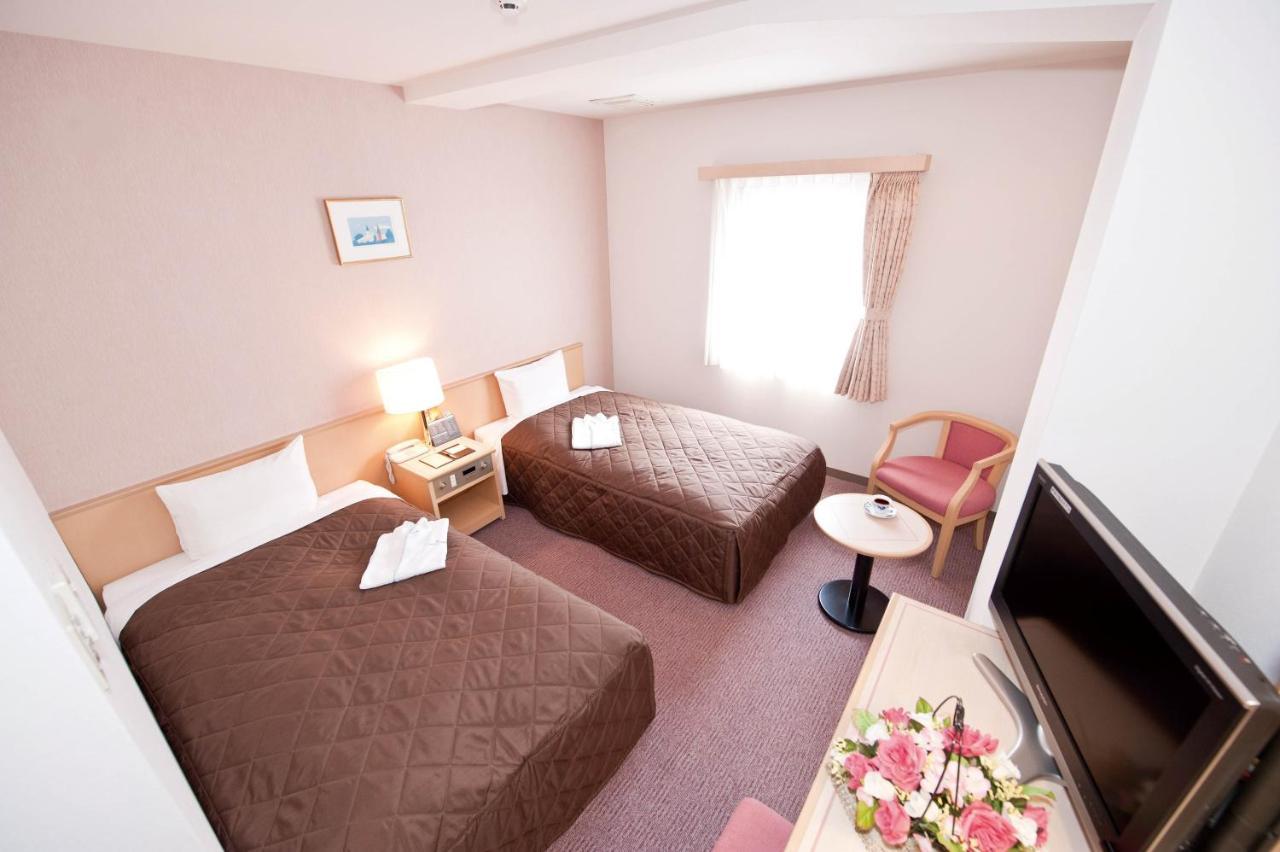 Hotel Unisite Sendai Bagian luar foto